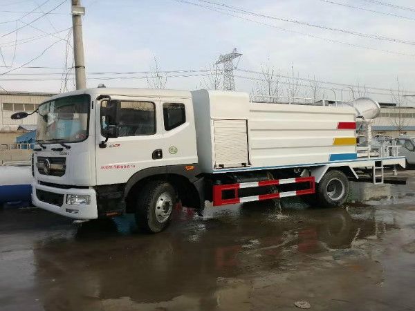 汽車類灑水霧泡車