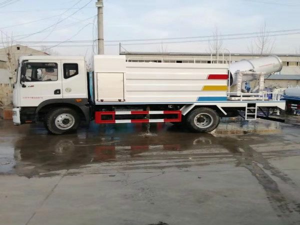 汽車類灑水霧泡車