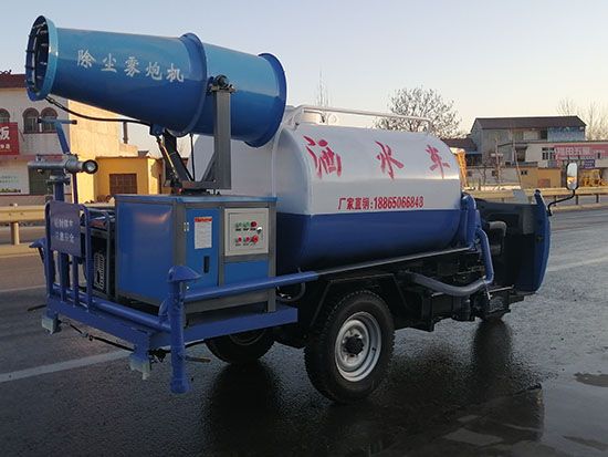 五征霧炮灑水車