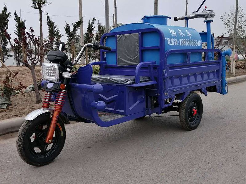 新能源高炮三輪灑水車(chē)