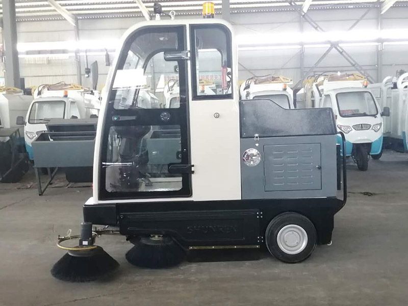 新能源掃地車