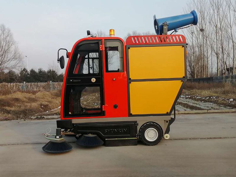 霧炮消毒與掃地一體車(chē)