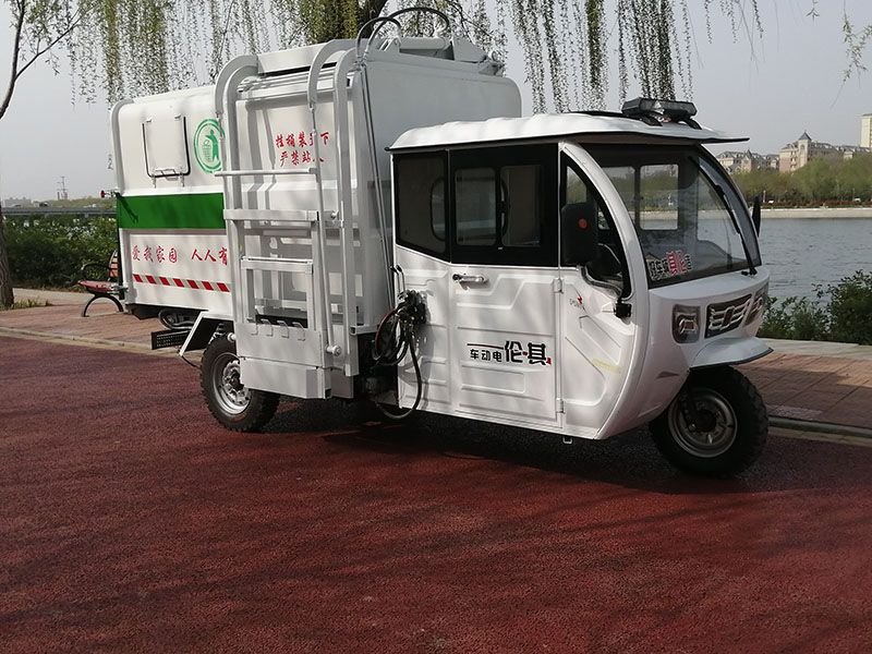 高端電動(dòng)垃圾車