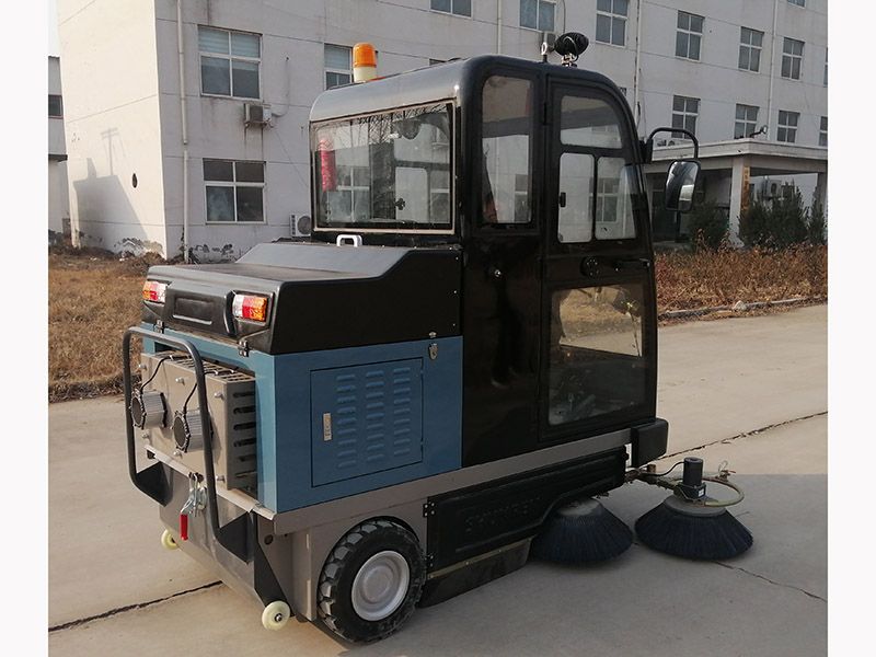 電動(dòng)掃地車