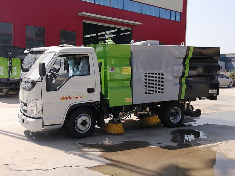 機(jī)動(dòng)掃地車