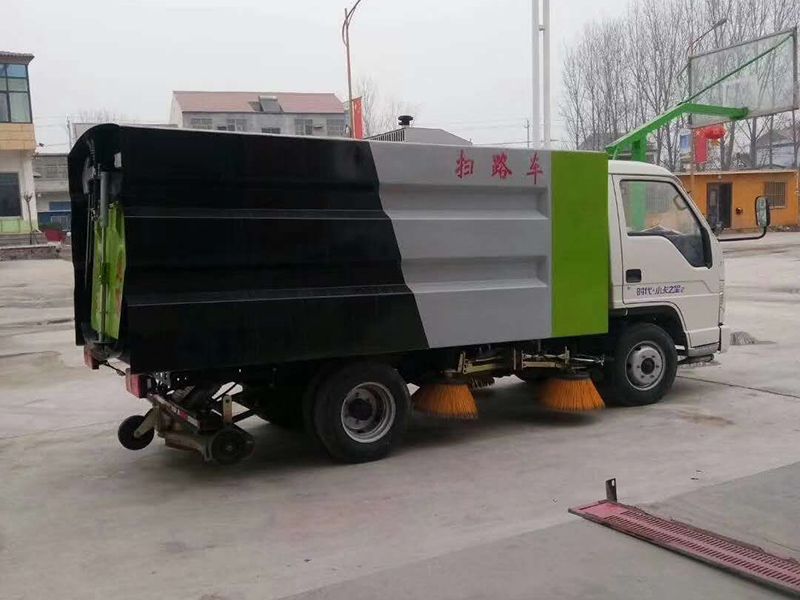 機(jī)動掃地車