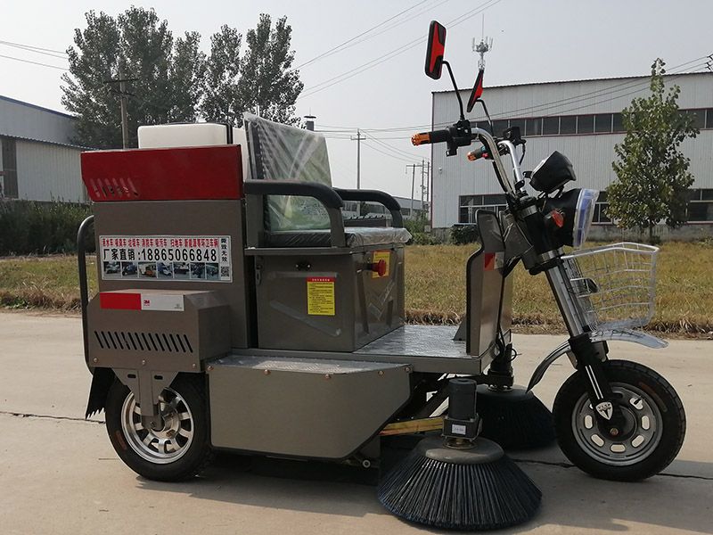 簡(jiǎn)易掃地車