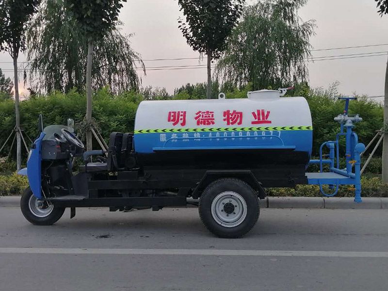 五征灑水車使用方法