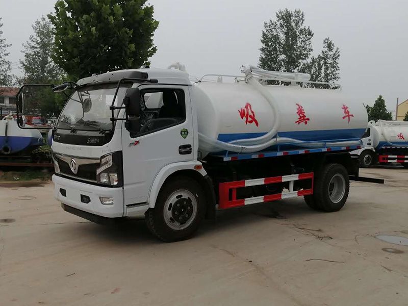 東風10方抽糞車