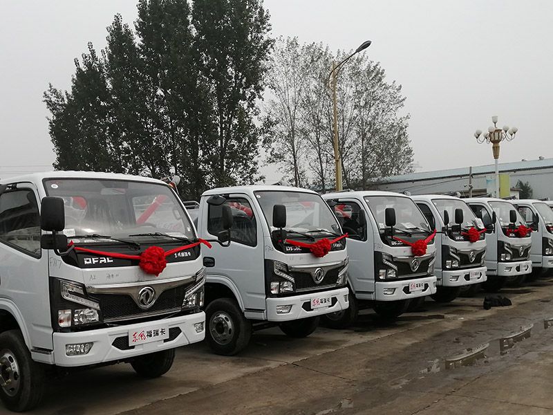 東風吸污車