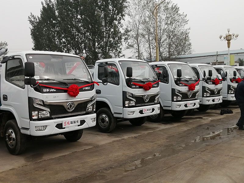 東風(fēng)吸污車
